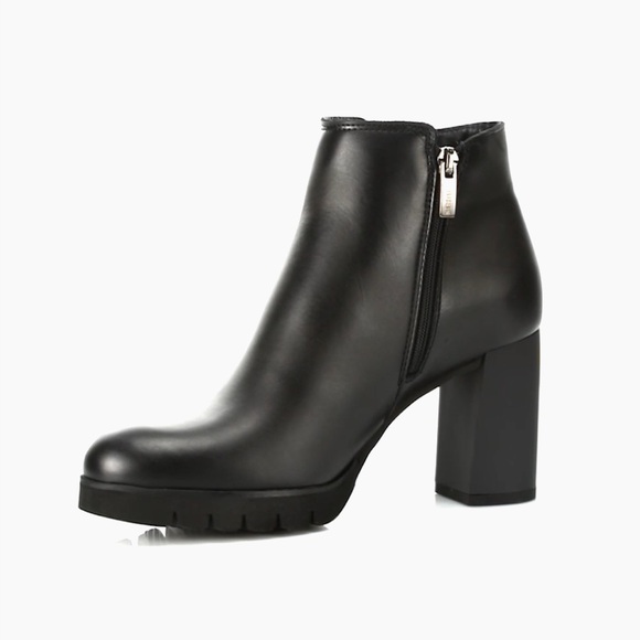 La Canadienne $498 Maya Women’s Ankle boots shoes size 10 black leather NWOB - Picture 9 of 9